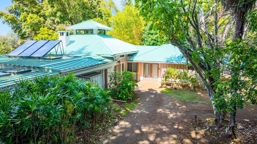 Photo of 620 Awalau Rd, Haiku, HI 96708 (MLS # 407690)