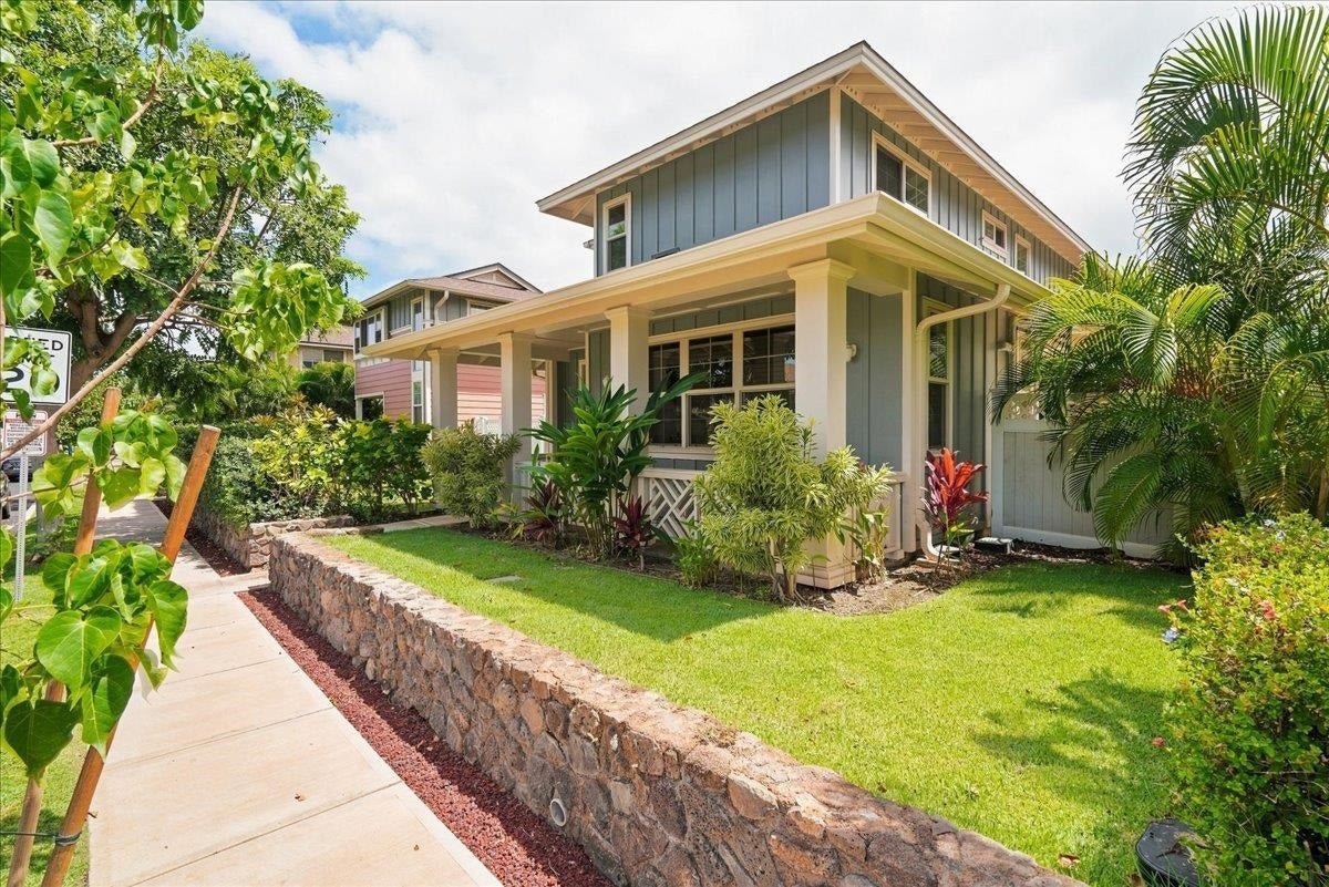 589 Hoe Kawele Ln 100