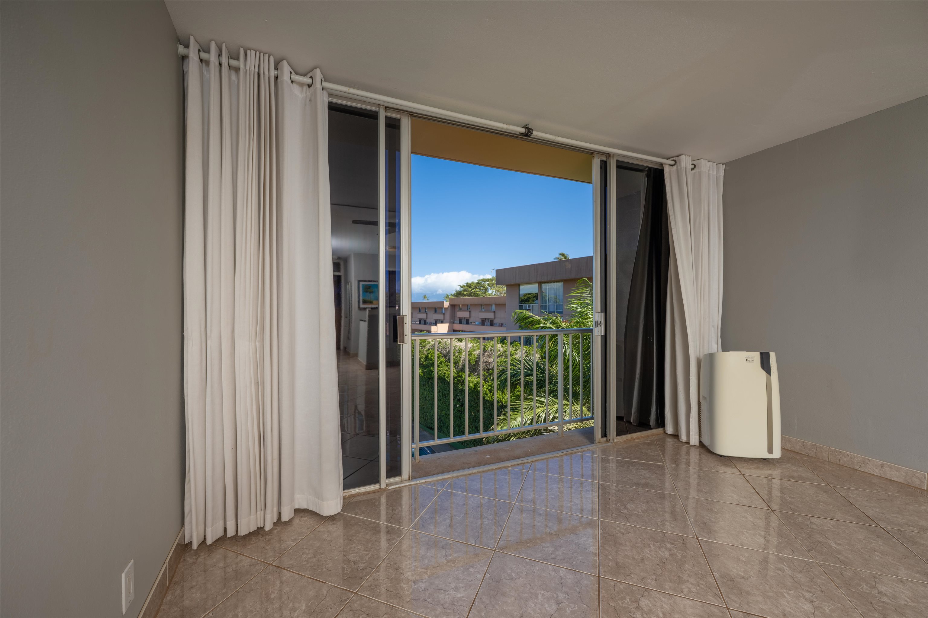 3660 Lower Honoapiilani Rd 411