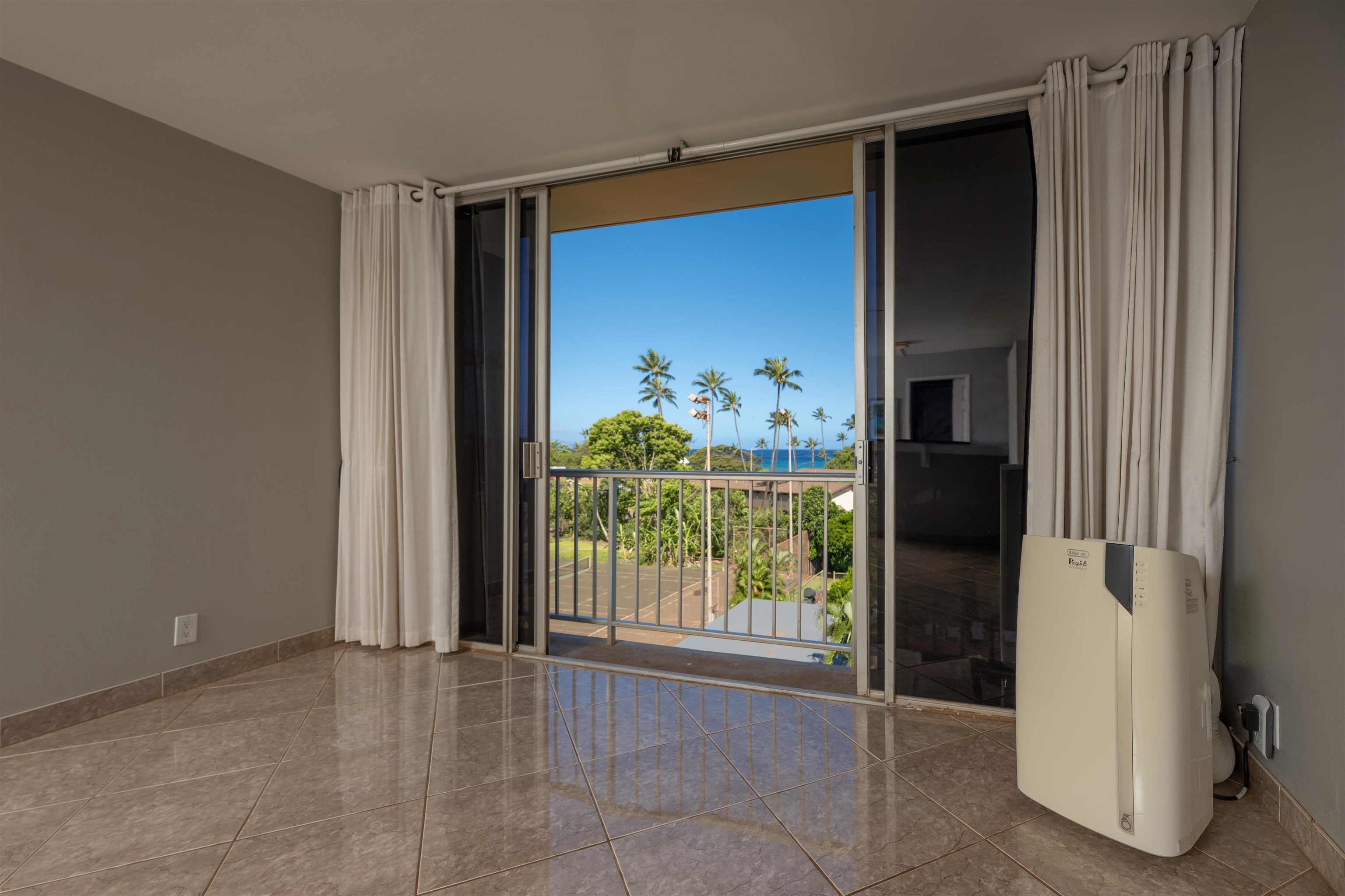 3660 Lower Honoapiilani Rd 411