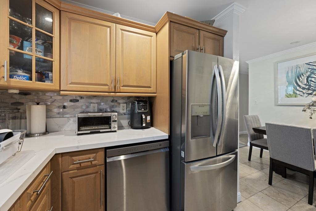 15 Kulanihakoi St 6D