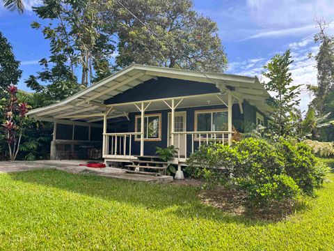 Photo of 91 Wailua Rd, Hana, HI 96713 (MLS # 407467)