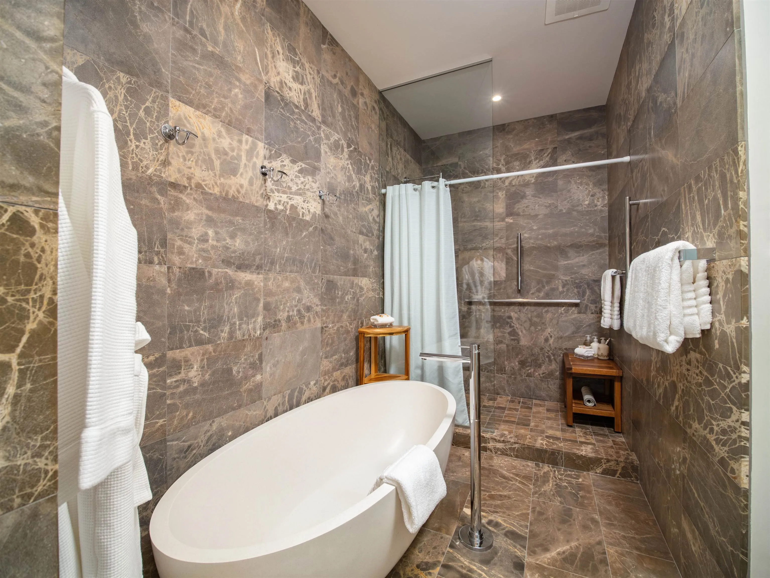 Kihei, Hawaii 96753, United States, 3 Bedrooms Bedrooms, ,4 BathroomsBathrooms,Residential,Active,240424