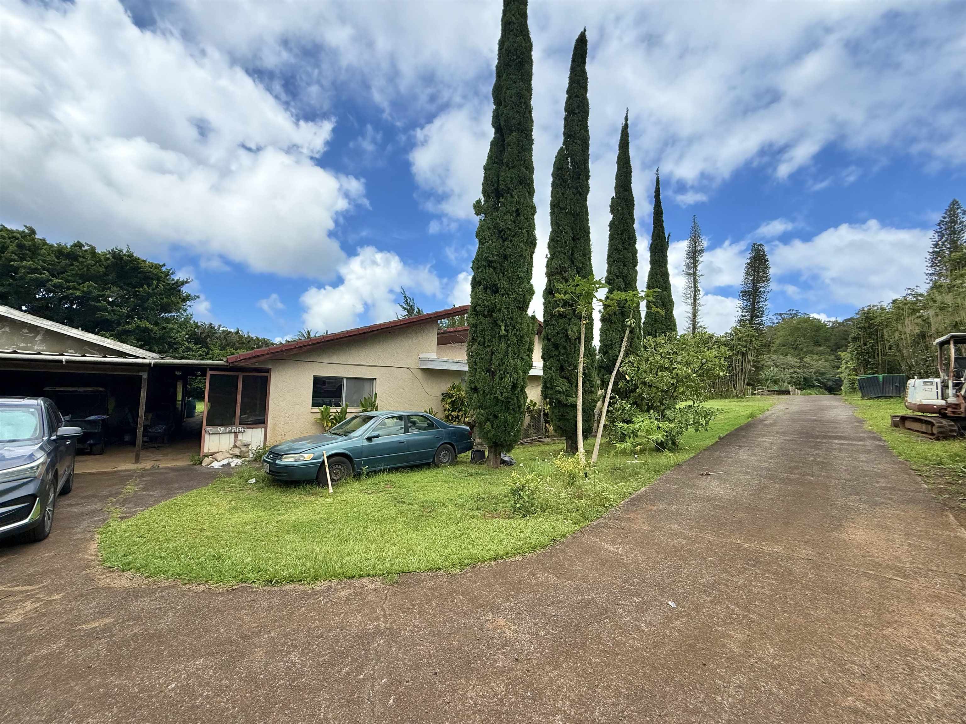 1630 Kauhikoa Rd