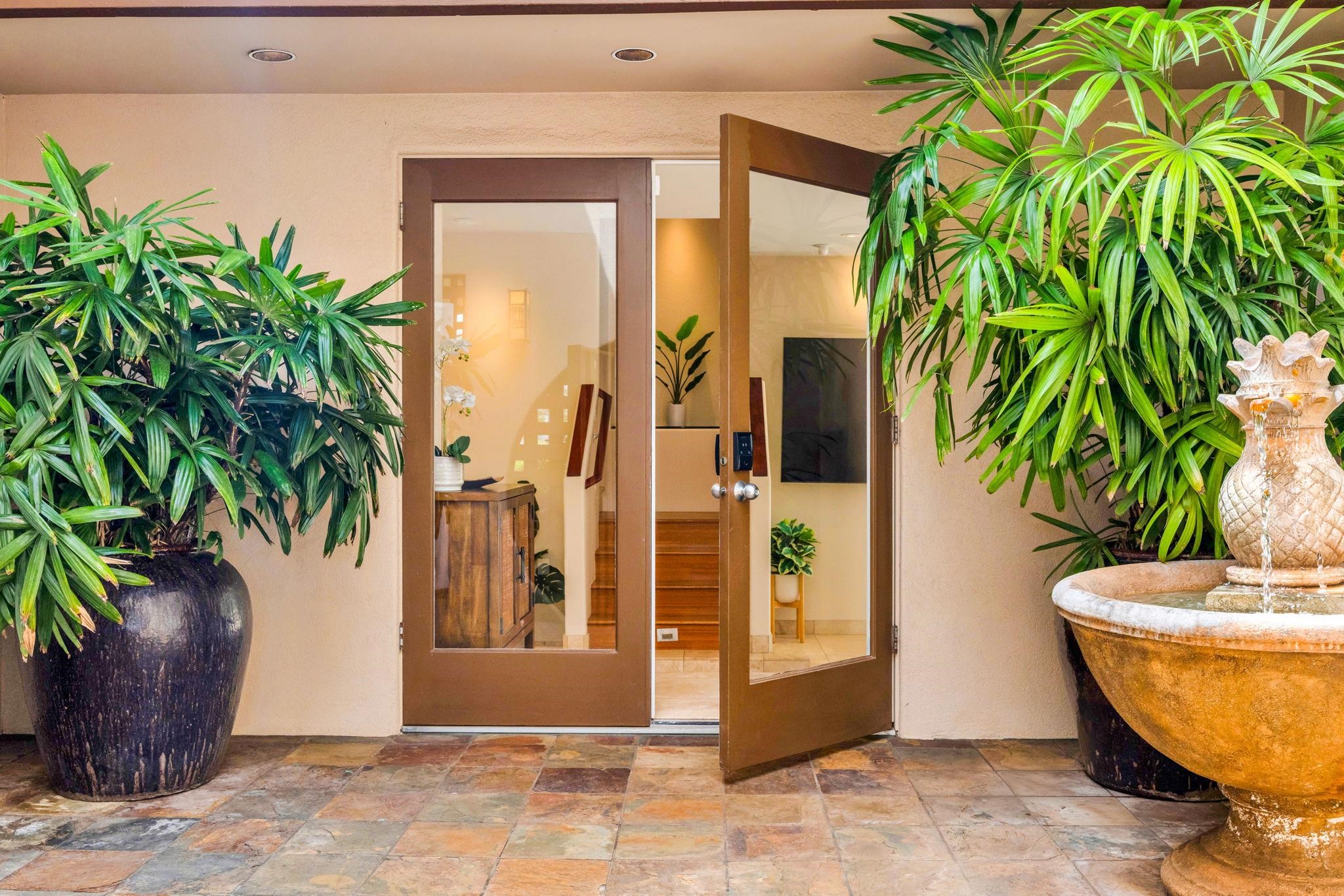 3386 E Lani Ikena Way