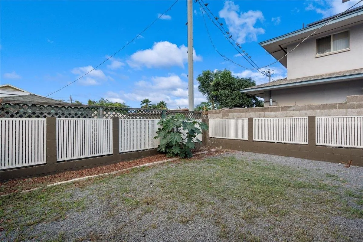 Wailuku, Hawaii 96793, United States, 3 Bedrooms Bedrooms, ,2 BathroomsBathrooms,Residential,Active,250997
