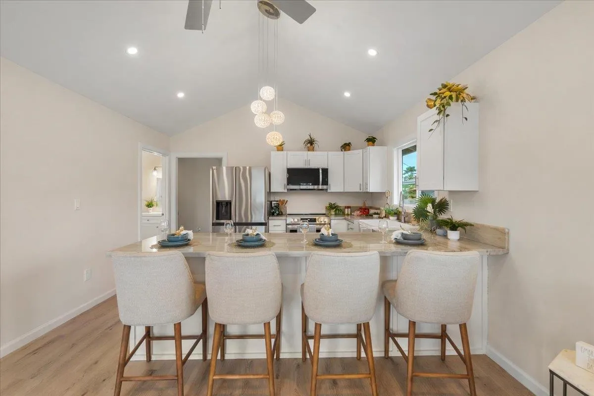 Wailuku, Hawaii 96793, United States, 3 Bedrooms Bedrooms, ,2 BathroomsBathrooms,Residential,Active,250997