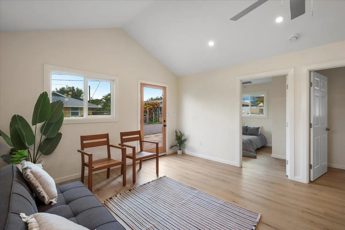 Wailuku, Hawaii 96793, United States, 3 Bedrooms Bedrooms, ,2 BathroomsBathrooms,Residential,Active,250997