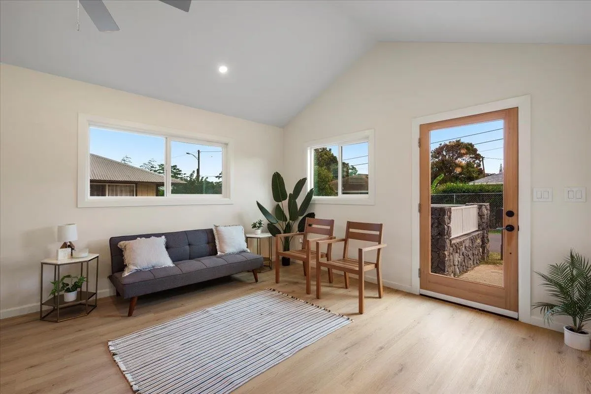 Wailuku, Hawaii 96793, United States, 3 Bedrooms Bedrooms, ,2 BathroomsBathrooms,Residential,Active,250997