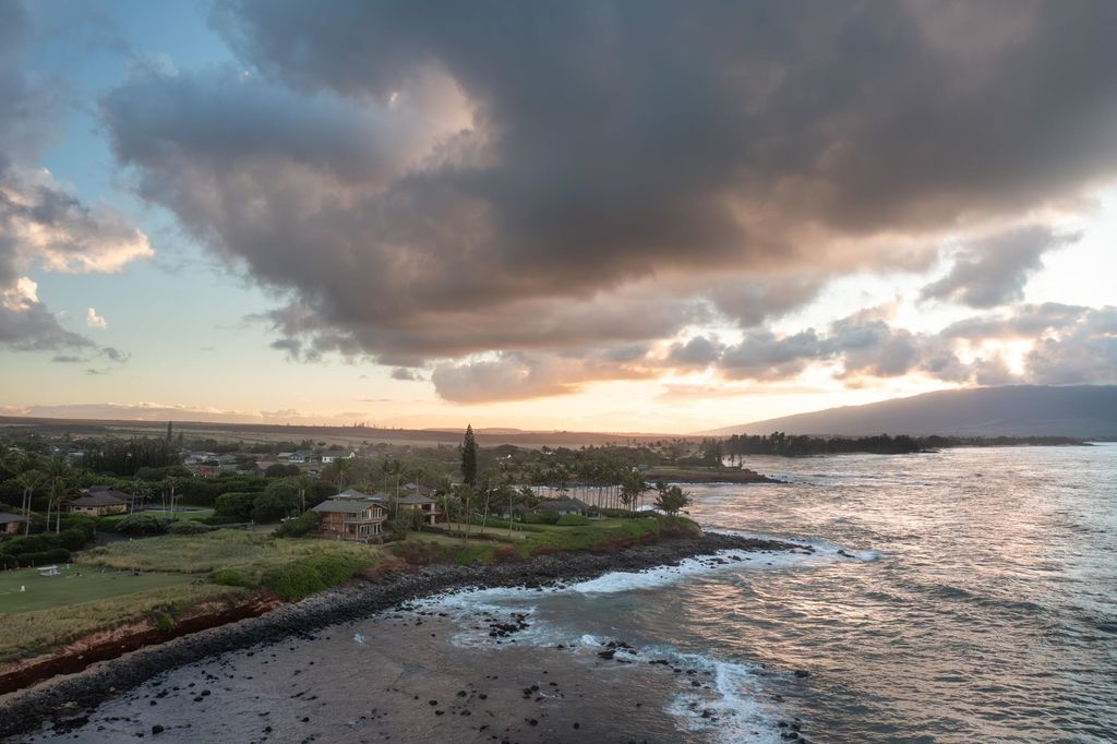 Photo of 116 Kuau Beach Pl, Paia, HI 96779 (MLS # 406427)