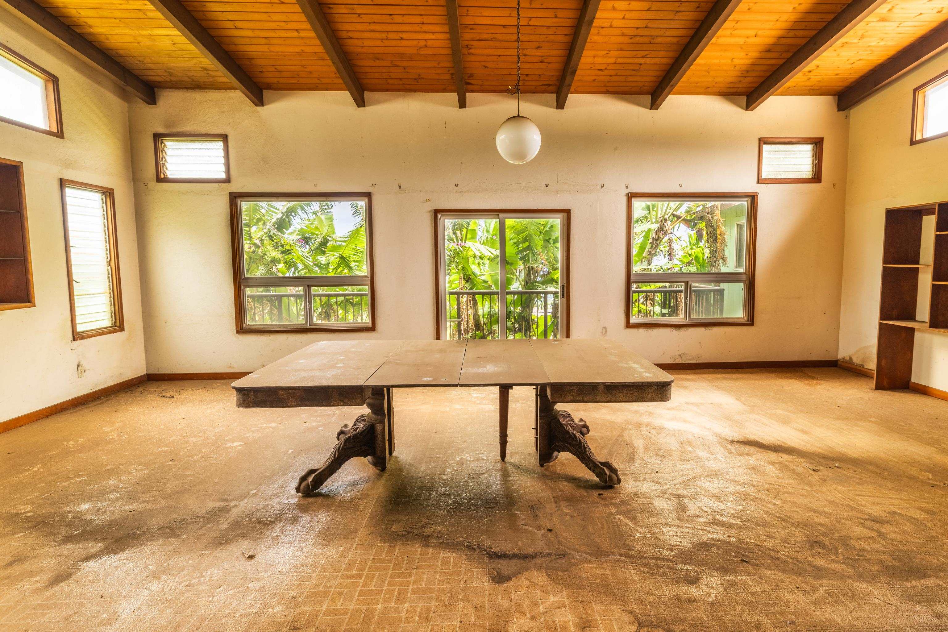 401 Palani Pl