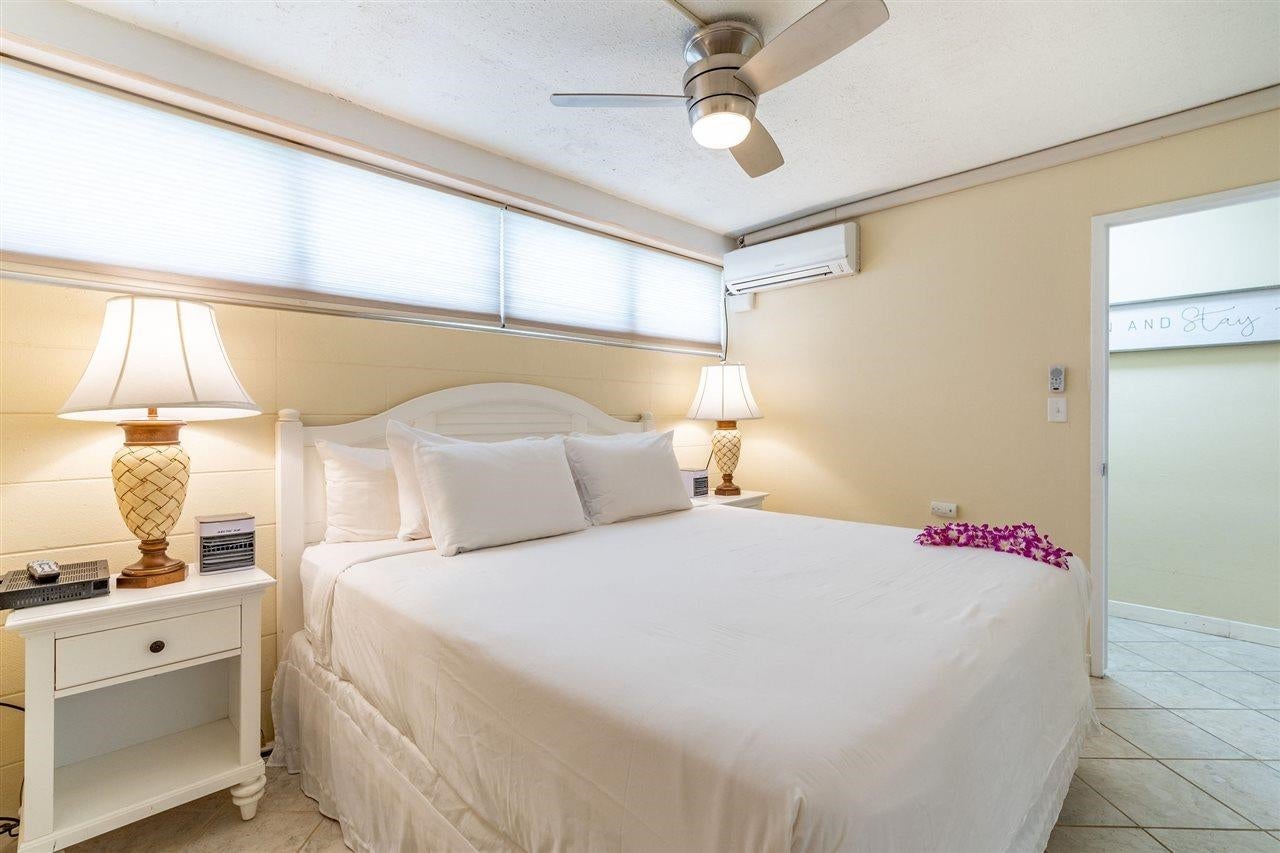 1403 Front St 404