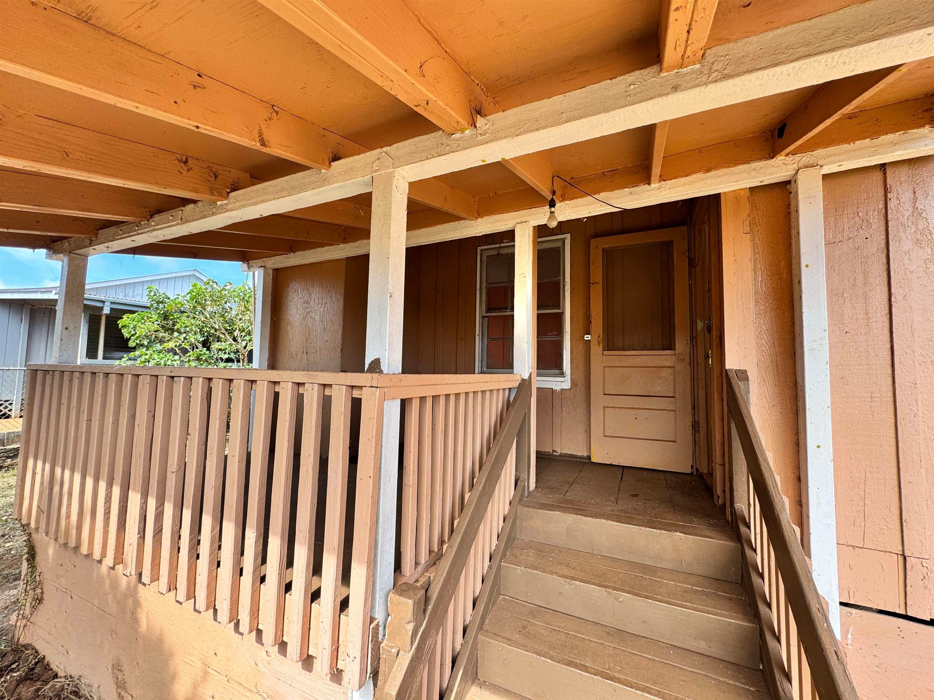 1810 Epane St 50