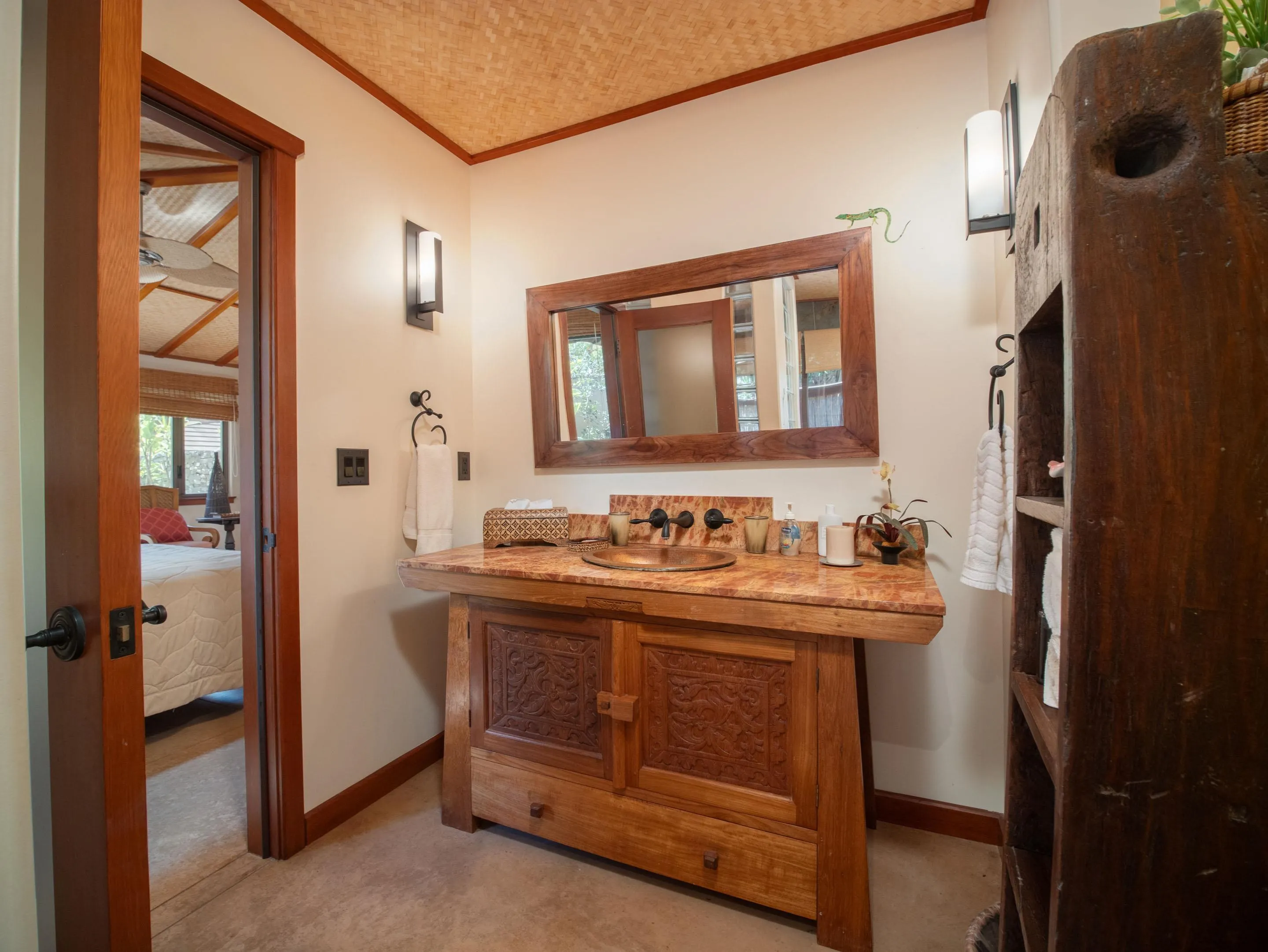 Lahaina, Hawaii 96761, United States, 4 Bedrooms Bedrooms, ,5 BathroomsBathrooms,Residential,Active,100083