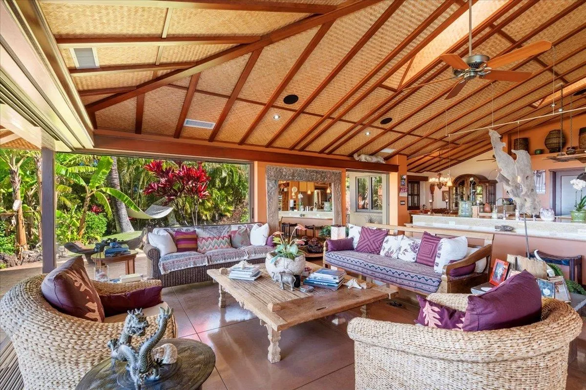 Lahaina, Hawaii 96761, United States, 4 Bedrooms Bedrooms, ,5 BathroomsBathrooms,Residential,Active,100083