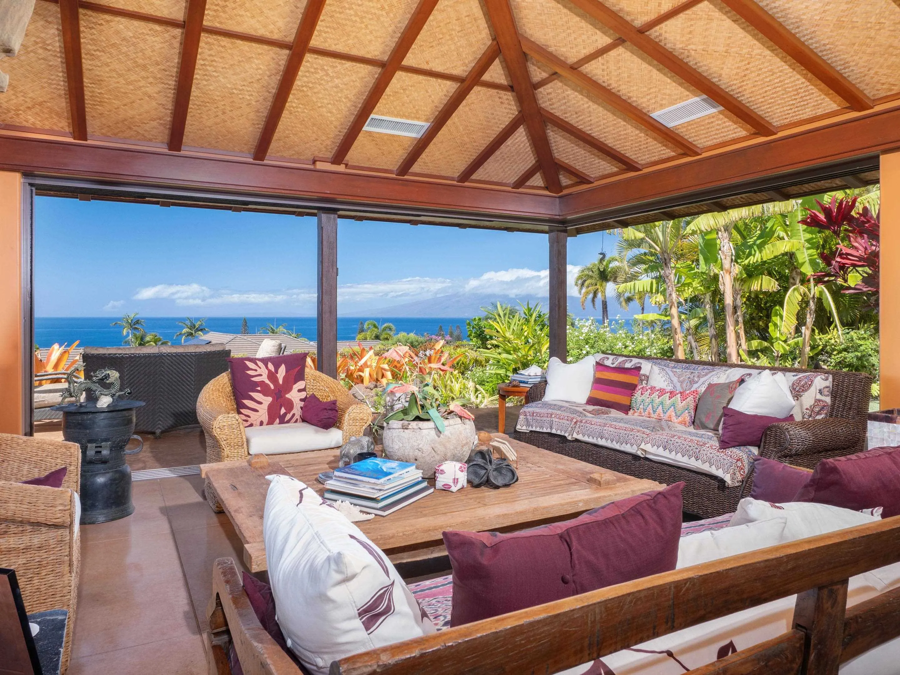 Lahaina, Hawaii 96761, United States, 4 Bedrooms Bedrooms, ,5 BathroomsBathrooms,Residential,Active,100083