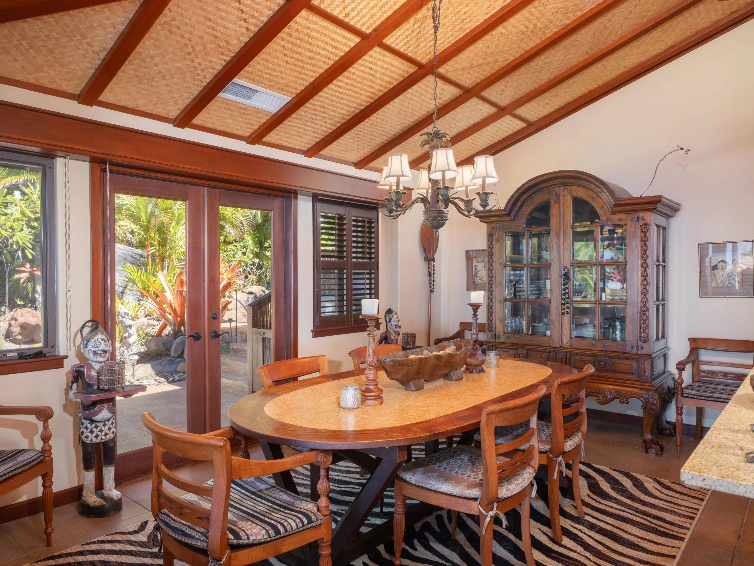 Lahaina, Hawaii 96761, United States, 4 Bedrooms Bedrooms, ,5 BathroomsBathrooms,Residential,Active,100083