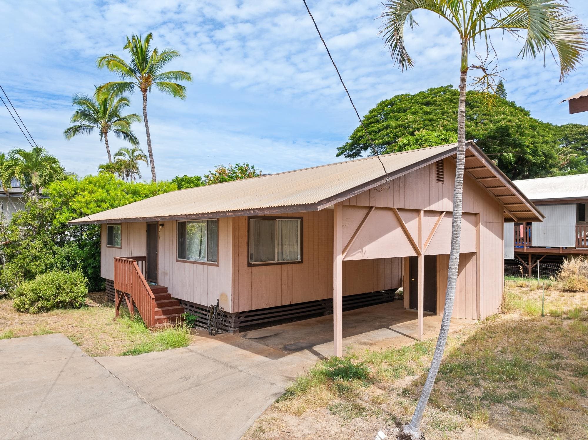 390 Auhana Rd B