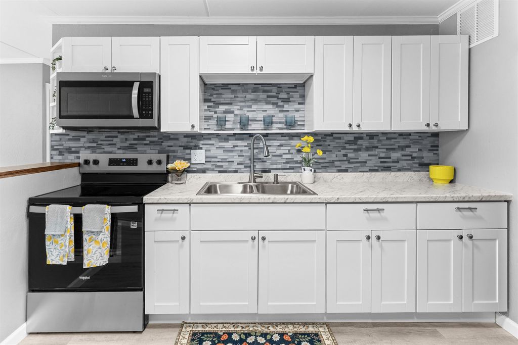 Photo of 111 Kahului Beach Rd #D309, Kahului, HI 96732 (MLS # 407506)