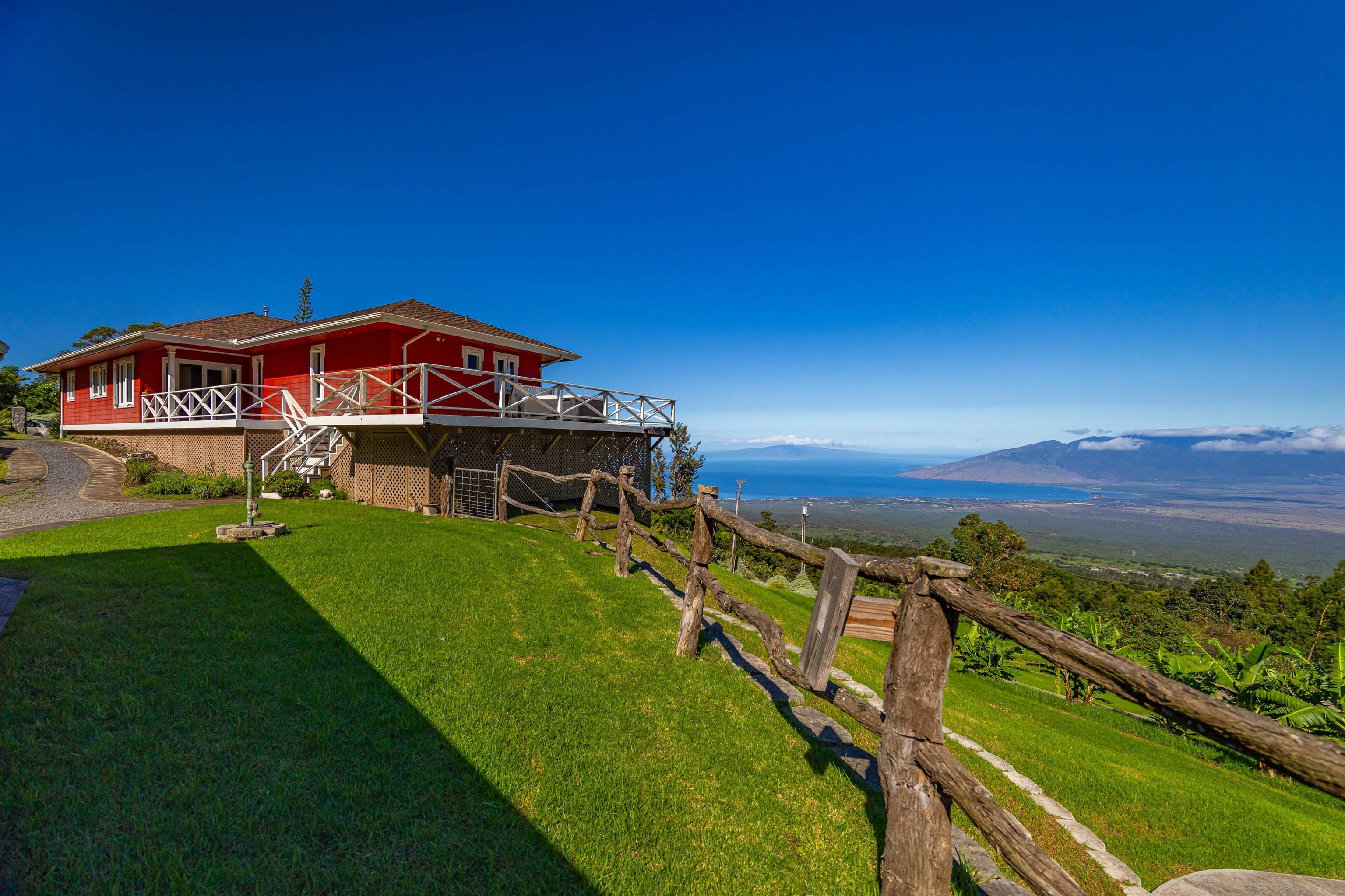 1587 Polipoli Rd