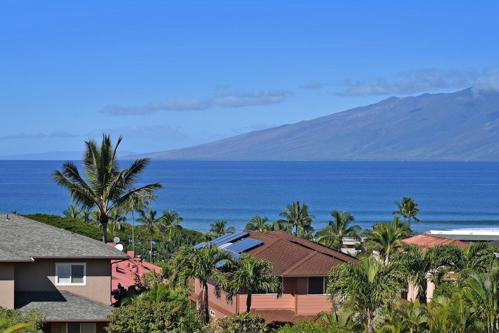 Photo of 14 Fern Pl, Lahaina, HI 96761 (MLS # 407695)