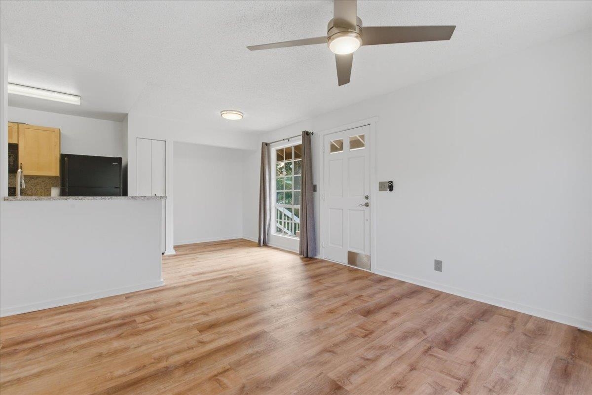 140 Uwapo Rd 30-201