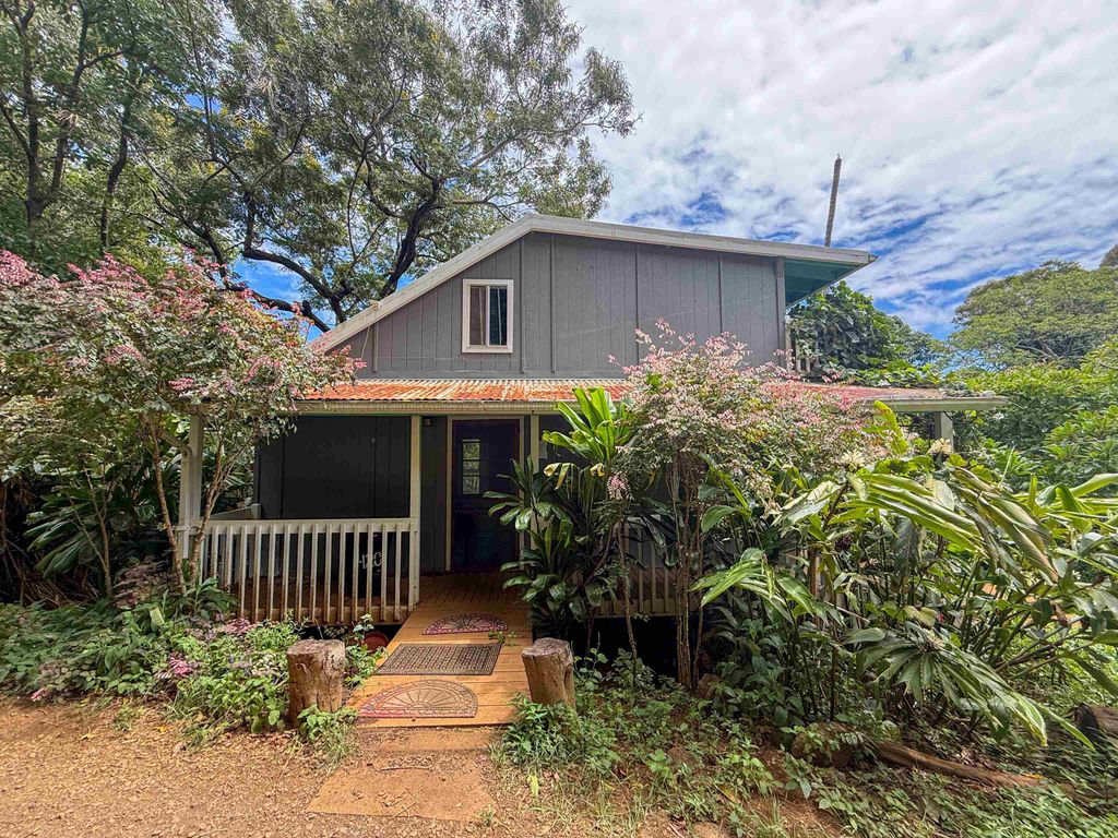 Photo of 420 Haumana Rd, Haiku, HI 96708 (MLS # 406797)