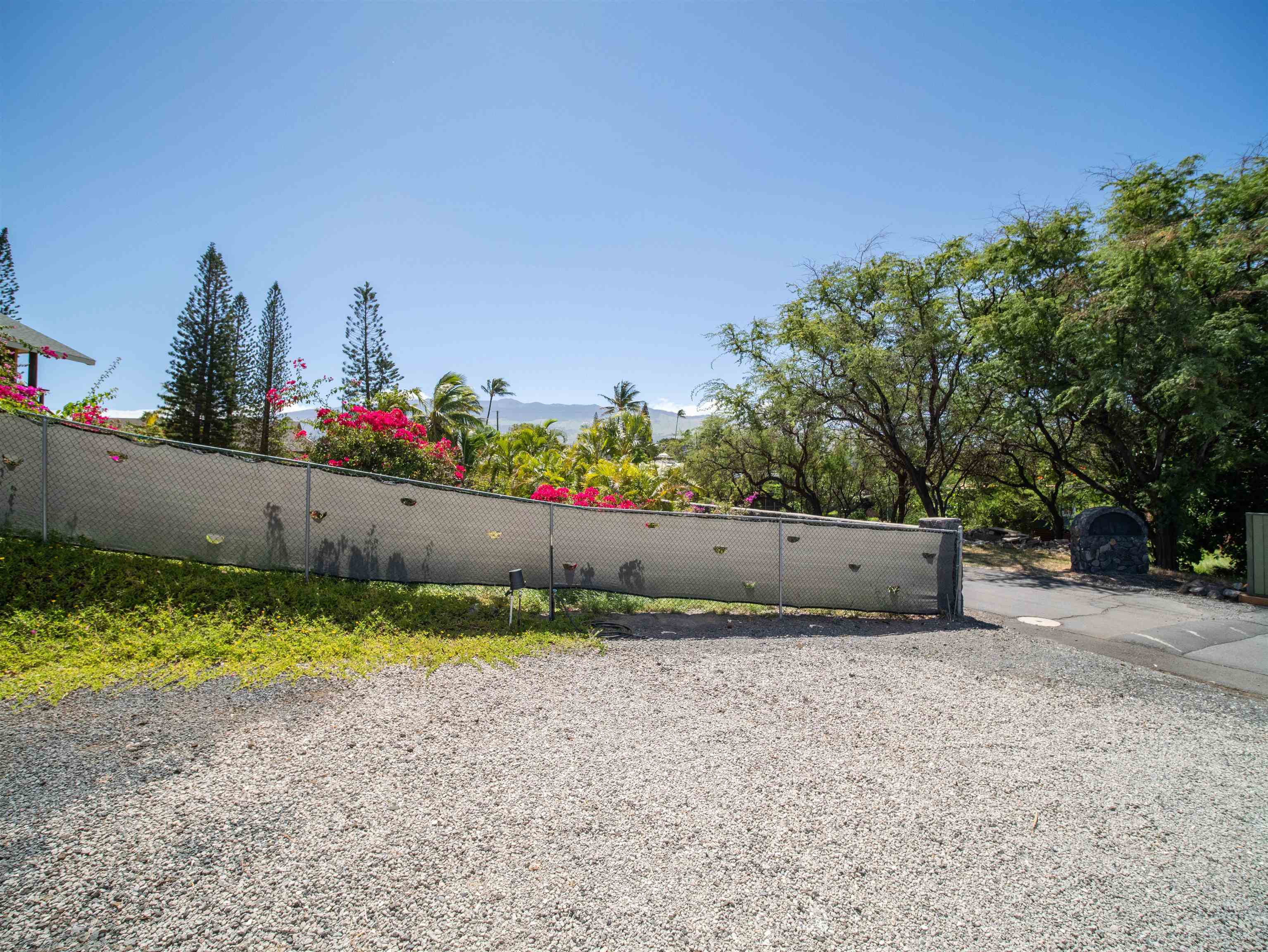 163 Auhana Rd A