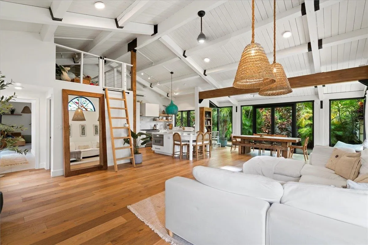 Kihei, Hawaii 96753, United States, 3 Bedrooms Bedrooms, ,3 BathroomsBathrooms,Residential,Active,27575