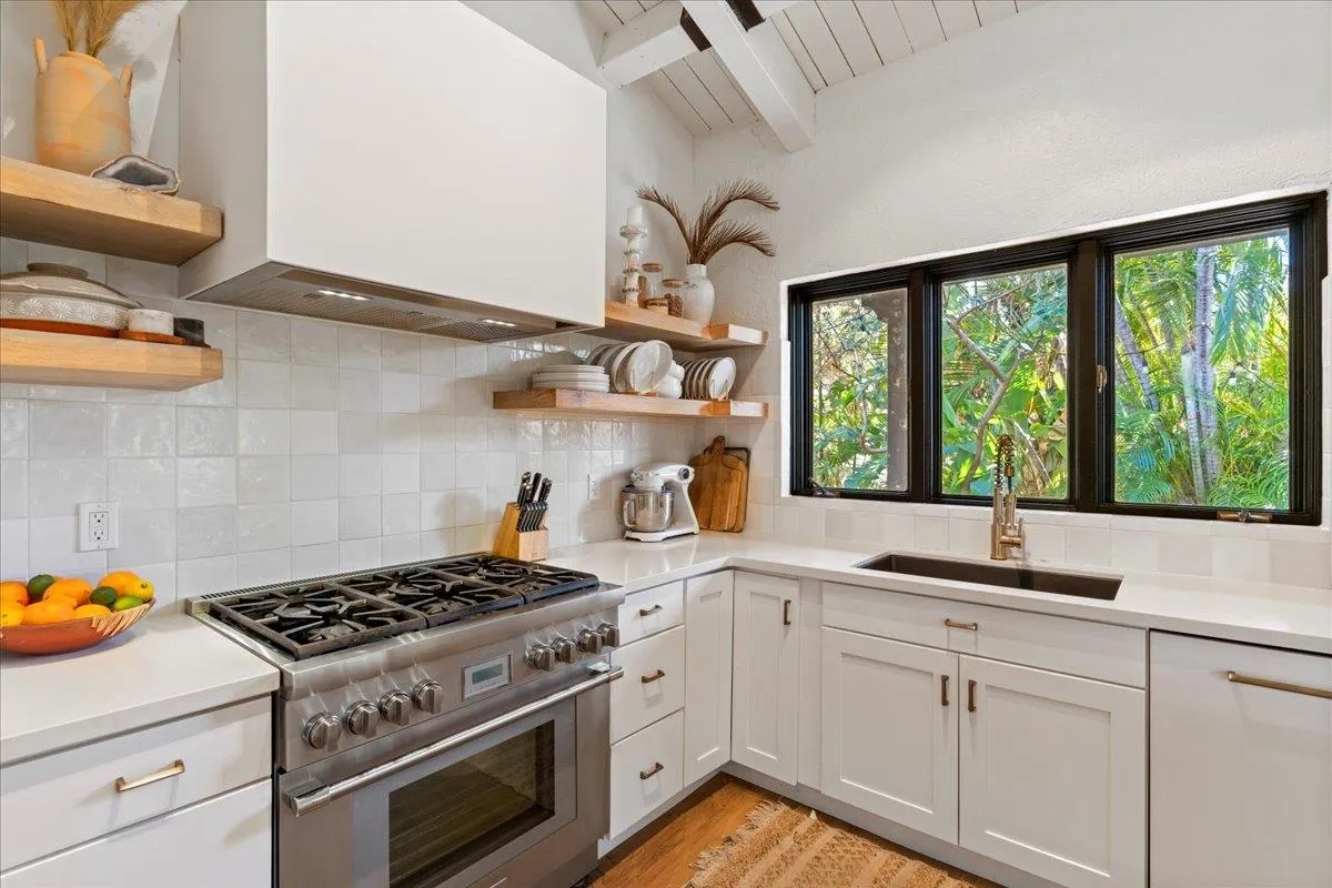 Kihei, Hawaii 96753, United States, 3 Bedrooms Bedrooms, ,3 BathroomsBathrooms,Residential,Active,27575