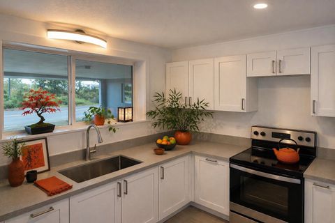 1987 Kahekili Hwy Wailuku HI 96793