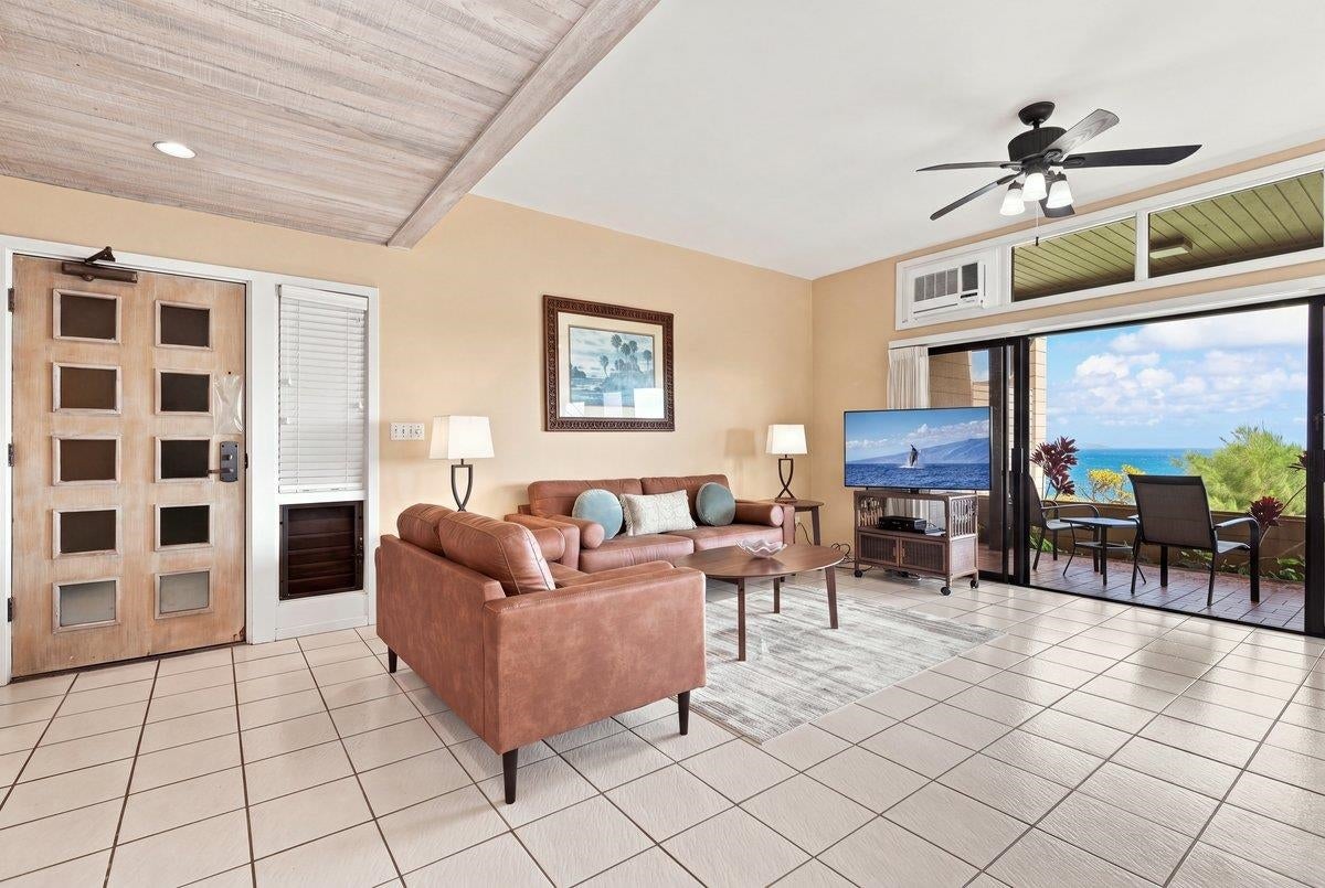 100 Ridge Rd 2215