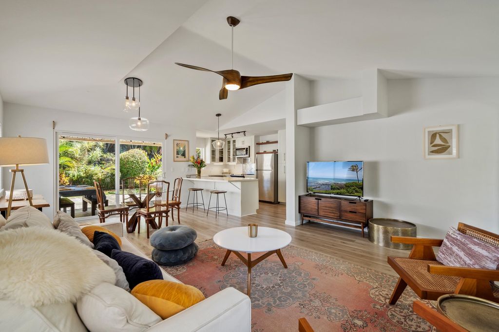 Photo of 17 Laenui Pl, Paia, HI 96779 (MLS # 407163)