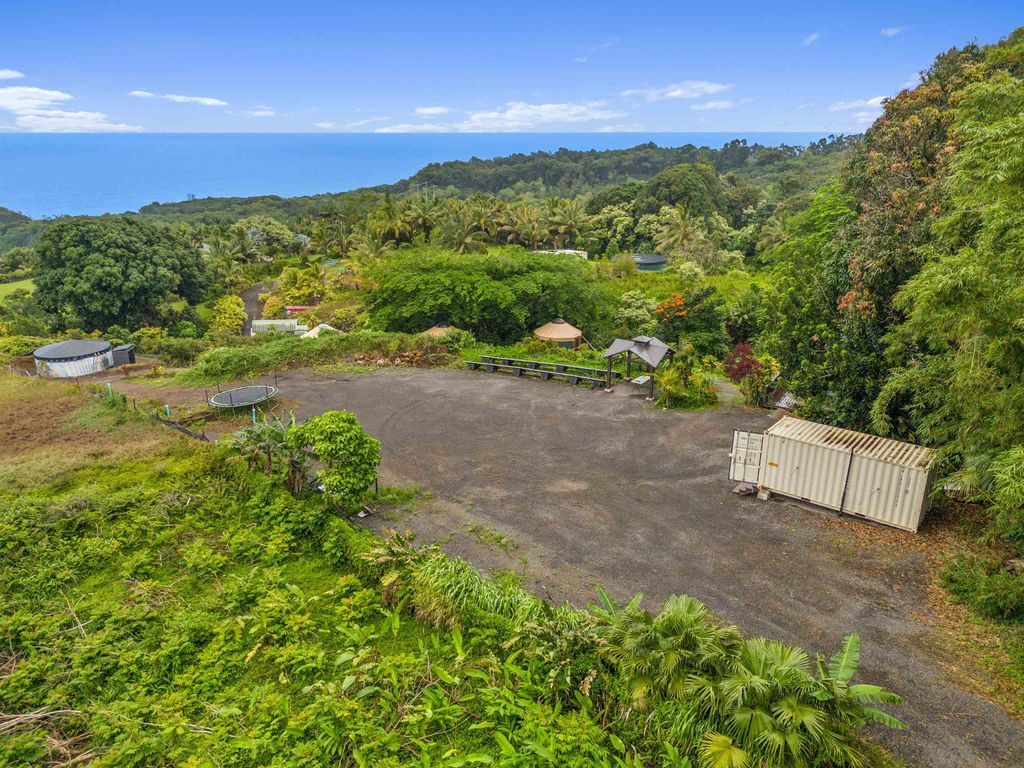 Photo of 44 Hanauana Rd, Haiku, HI 96708 (MLS # 406566)