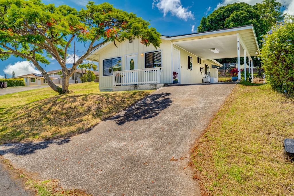 Photo of 1018 Ulele St #Unit B, Makawao, HI 96768 (MLS # 406722)