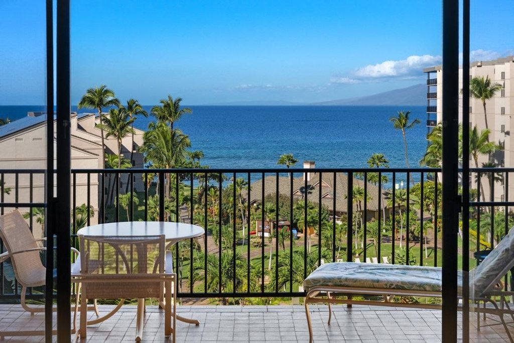 Photo of 3445 Lower Honoapiilani Rd #733, Lahaina, HI 96761 (MLS # 408047)