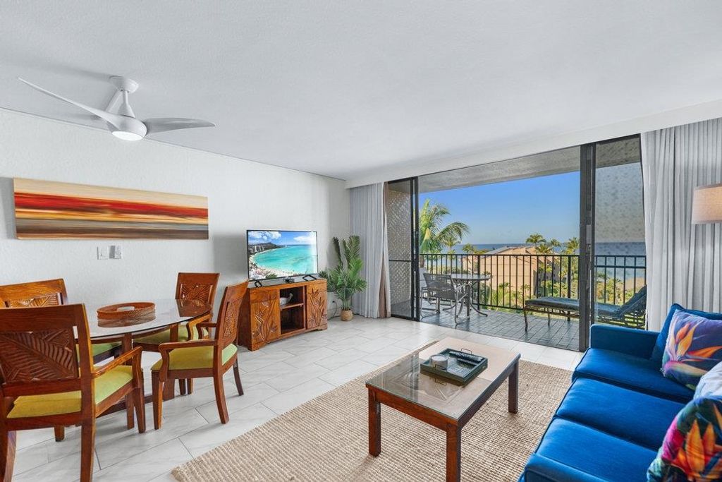 Photo of 3445 Lower Honoapiilani Rd #733, Lahaina, HI 96761 (MLS # 408047)