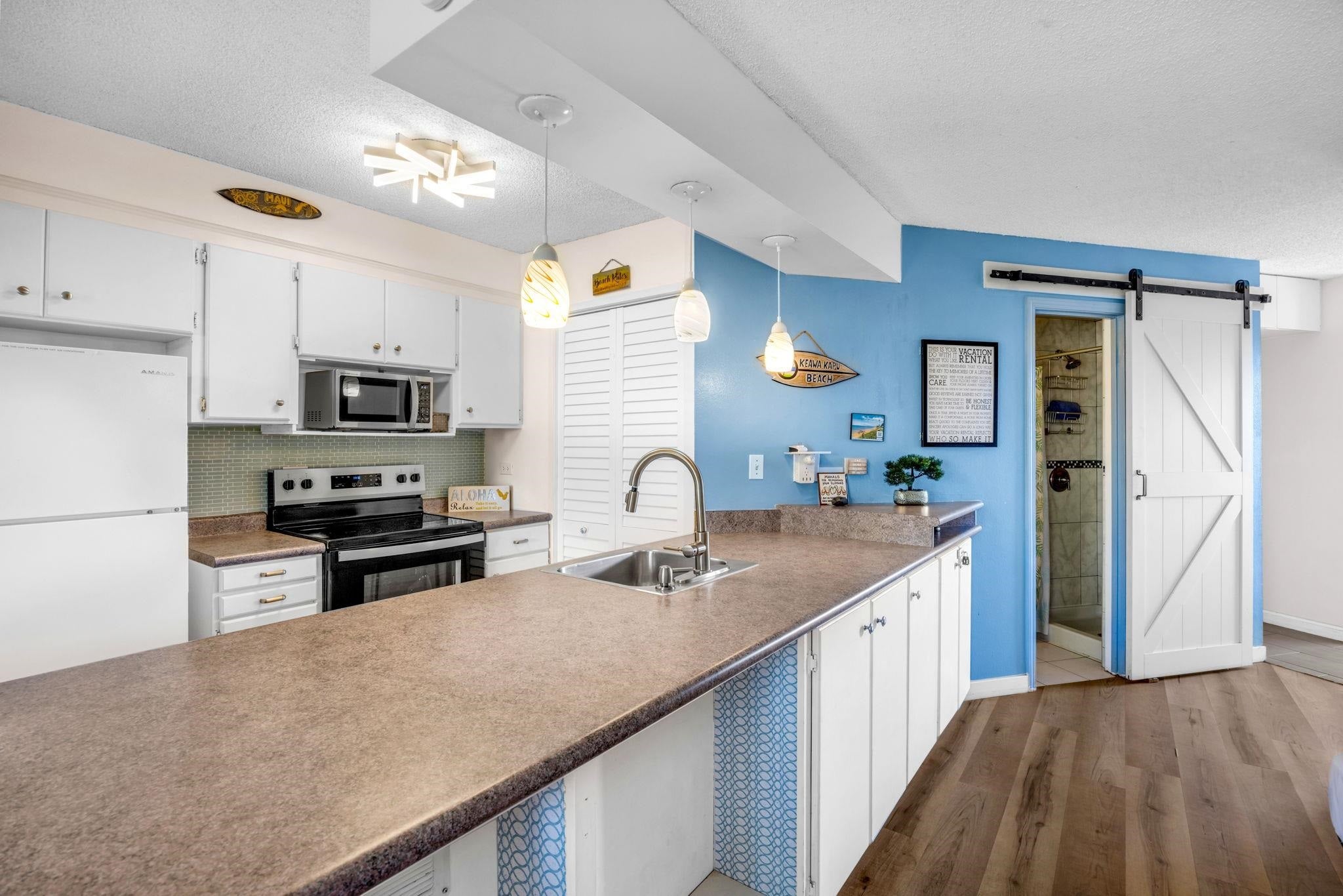 1032 S Kihei Rd B402