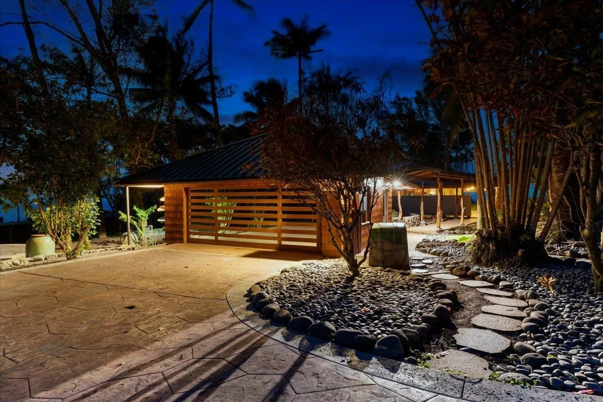 Haiku, Hawaii 96708, United States, 5 Bedrooms Bedrooms, ,4 BathroomsBathrooms,Residential,Active,171901