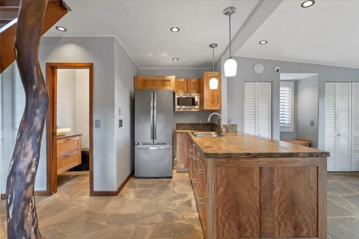 Haiku, Hawaii 96708, United States, 5 Bedrooms Bedrooms, ,4 BathroomsBathrooms,Residential,Active,171901