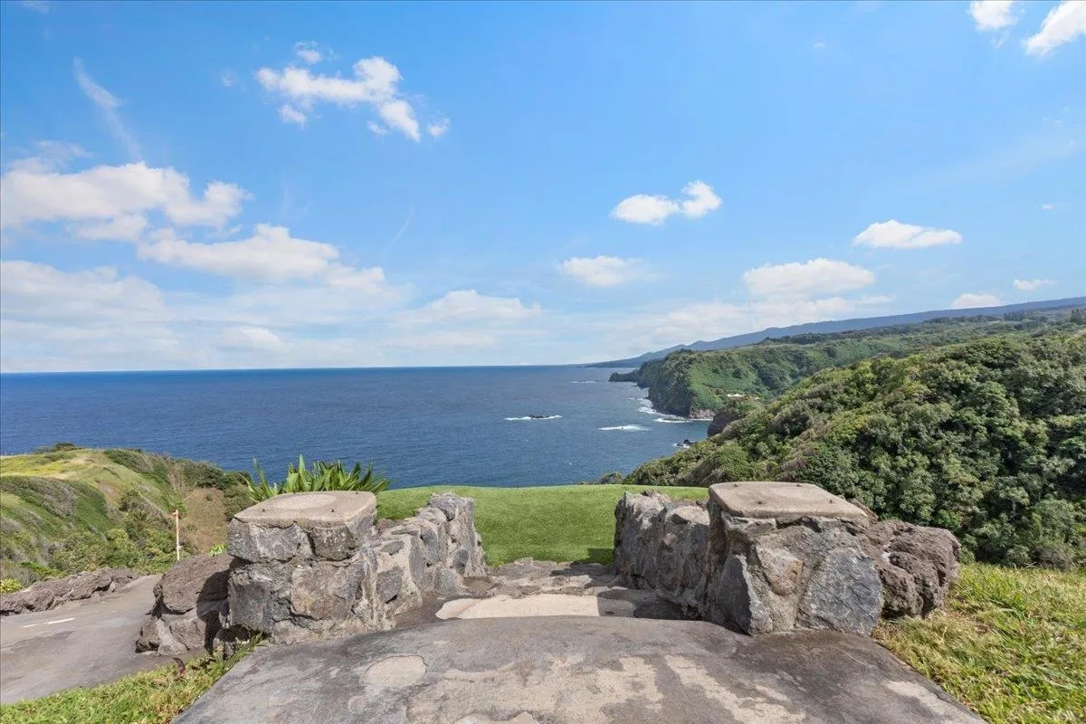 Haiku, Hawaii 96708, United States, 5 Bedrooms Bedrooms, ,4 BathroomsBathrooms,Residential,Active,171901