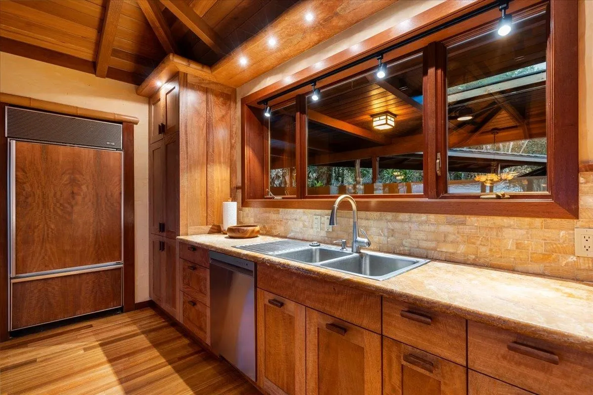 Haiku, Hawaii 96708, United States, 5 Bedrooms Bedrooms, ,4 BathroomsBathrooms,Residential,Active,171901