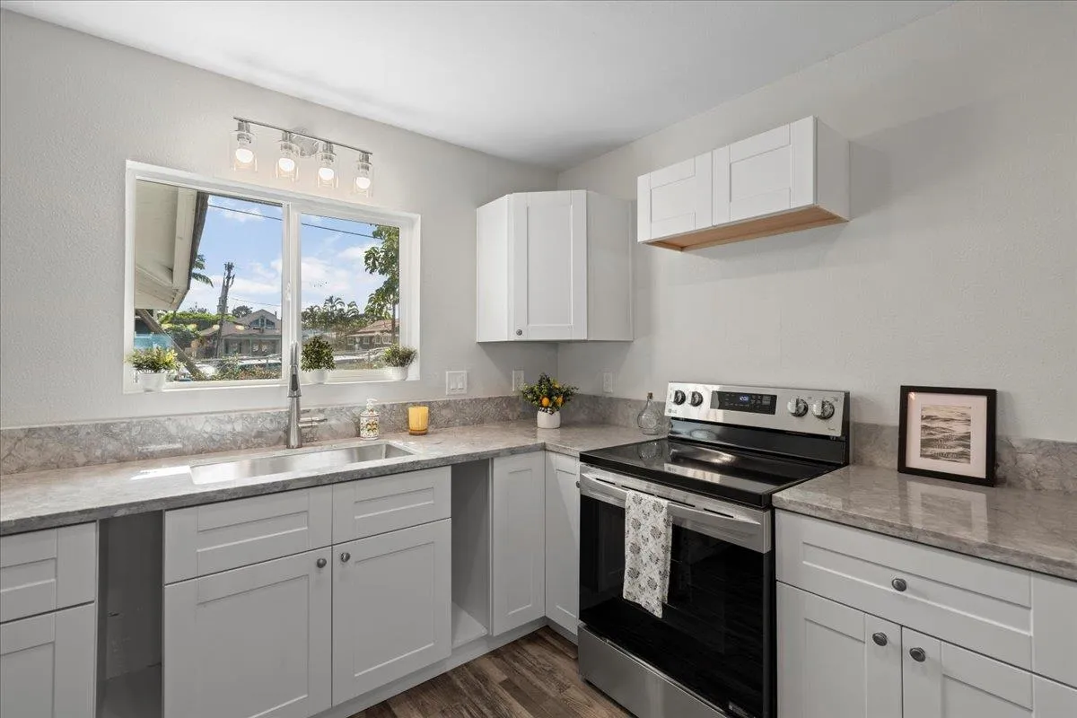 Wailuku, Hawaii 96793, United States, 3 Bedrooms Bedrooms, ,1 BathroomBathrooms,Residential,Active,251532