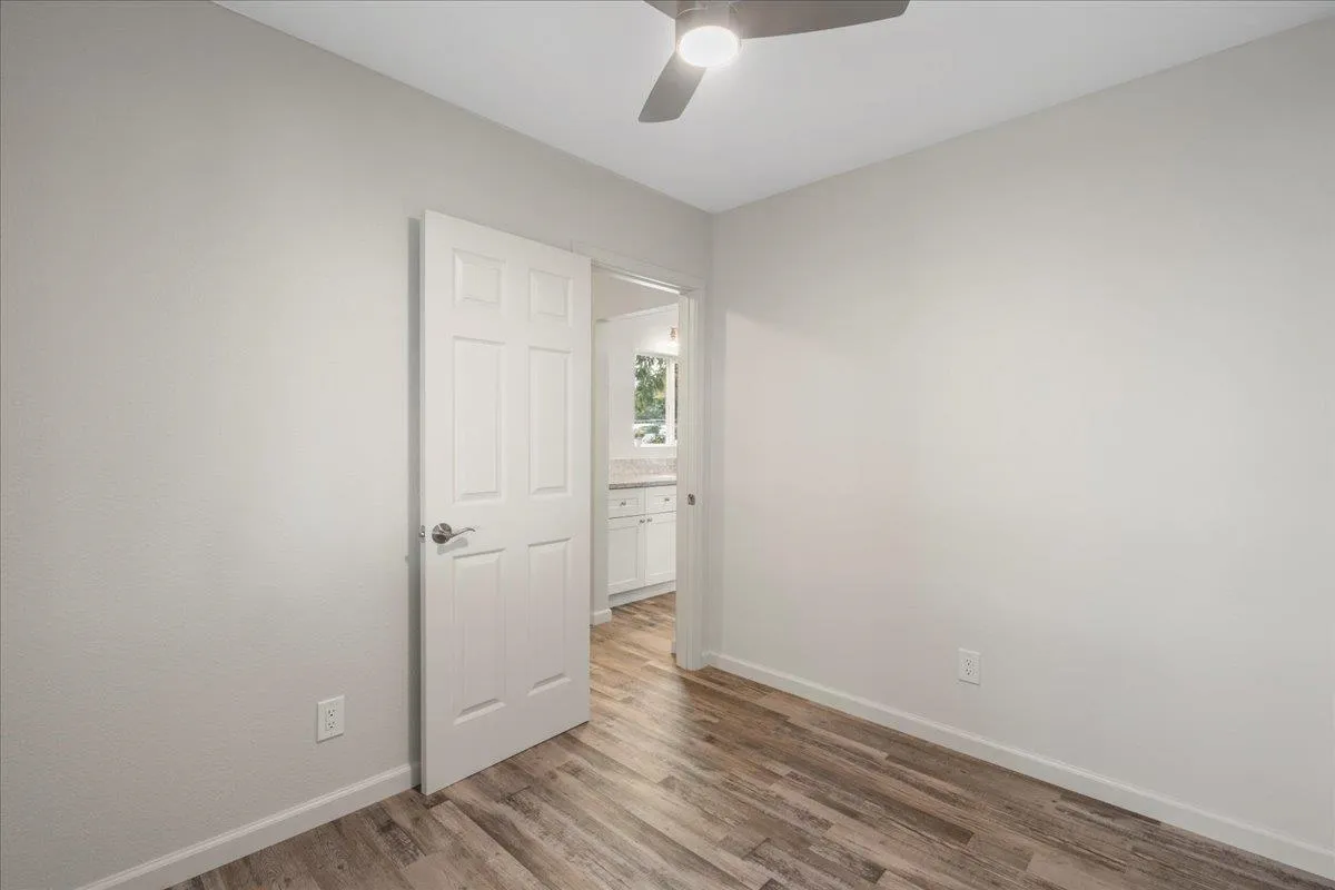 Wailuku, Hawaii 96793, United States, 3 Bedrooms Bedrooms, ,1 BathroomBathrooms,Residential,Active,251532