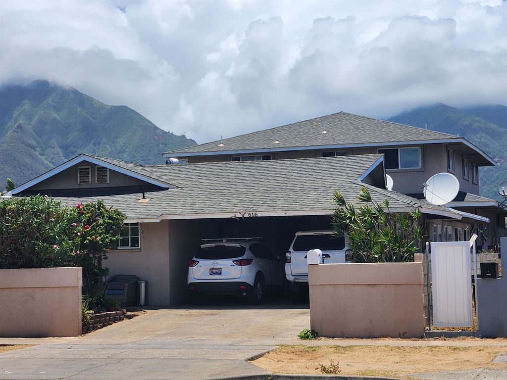 Photo of 616 S Kamehameha Ave, Kahului, HI 96732 (MLS # 406486)