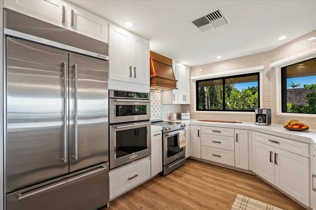 Lahaina, Hawaii 96761, United States, 3 Bedrooms Bedrooms, ,2 BathroomsBathrooms,Residential,Pending,85388