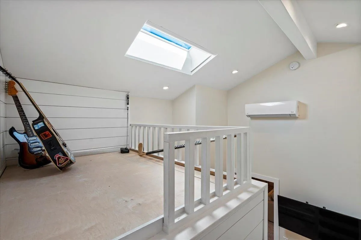 Lahaina, Hawaii 96761, United States, 3 Bedrooms Bedrooms, ,2 BathroomsBathrooms,Residential,Pending,85388