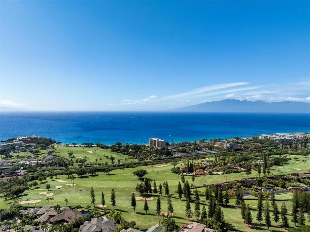 Lahaina, Hawaii 96761, United States, 3 Bedrooms Bedrooms, ,2 BathroomsBathrooms,Residential,Pending,85388