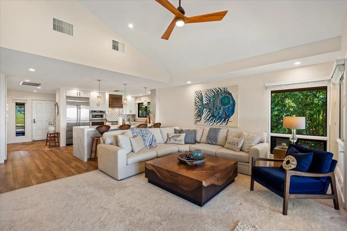 Lahaina, Hawaii 96761, United States, 3 Bedrooms Bedrooms, ,2 BathroomsBathrooms,Residential,Pending,85388