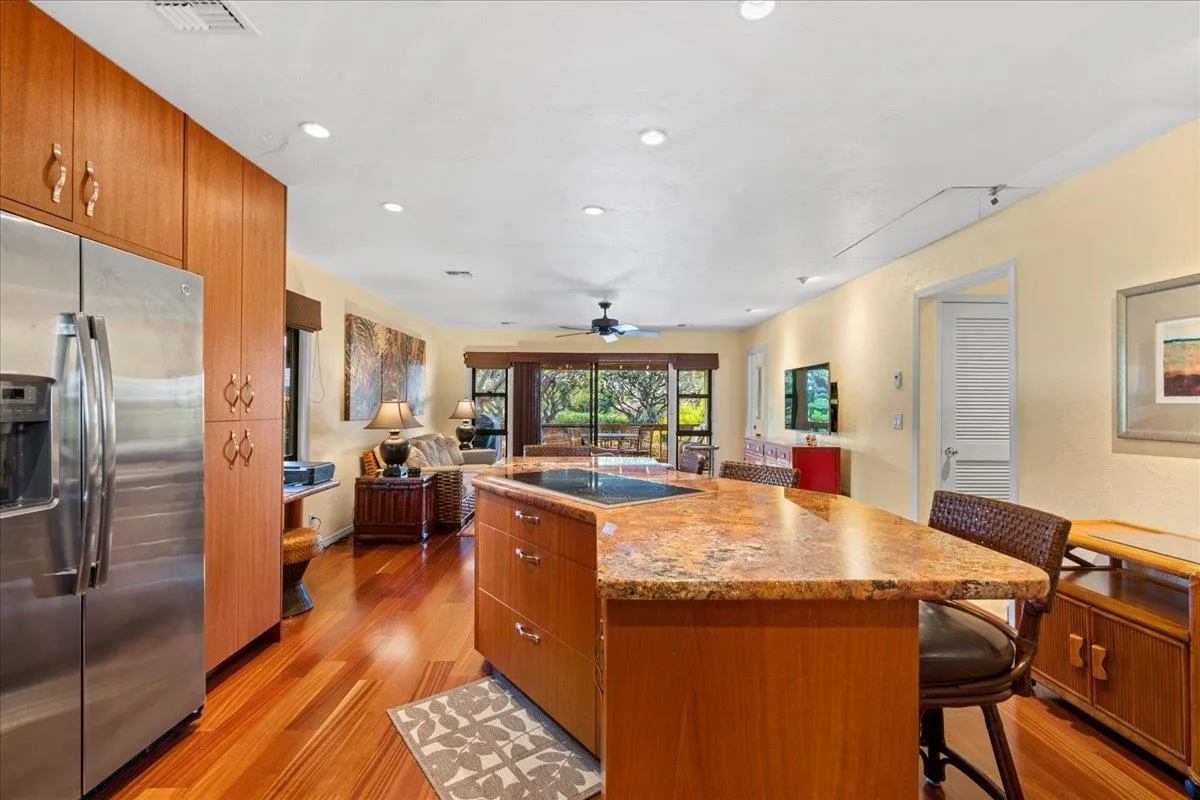 Lahaina, Hawaii 96761, United States, 2 Bedrooms Bedrooms, ,2 BathroomsBathrooms,Residential,Active,142294